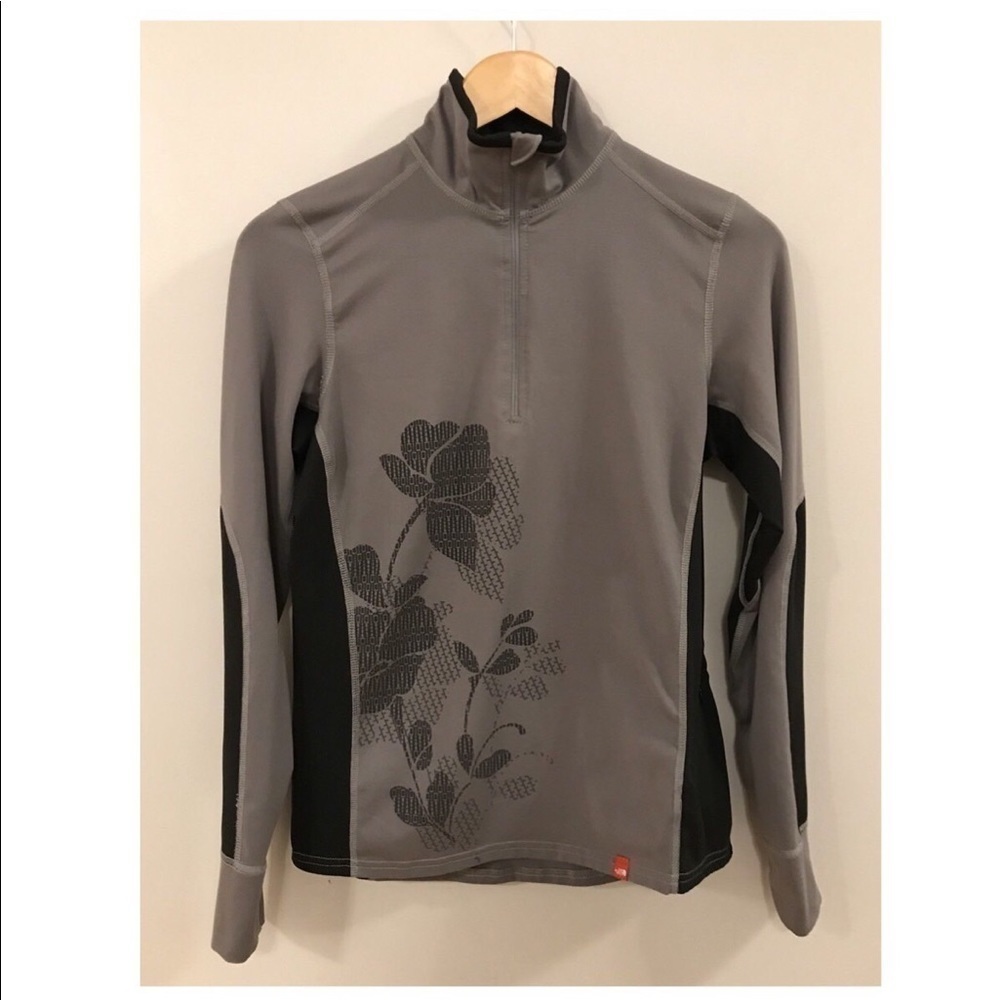 The North Face Vapor Wick Gray Sweater Shirt Small
